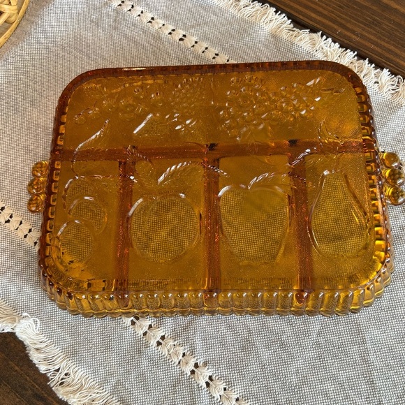 Amber Glass Divided Serving Relish Tray, vintage, EUC, see photos, fruit - Picture 4 of 4